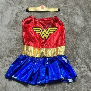 Wonder Woman Dog Pet Costume Size S-Small  14" Chest Dress Headpiece Super Hero